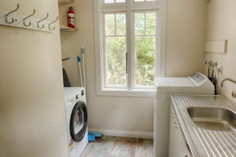 Photo of property in 20 Adderley Terrace, Ravensbourne, Dunedin, 9022