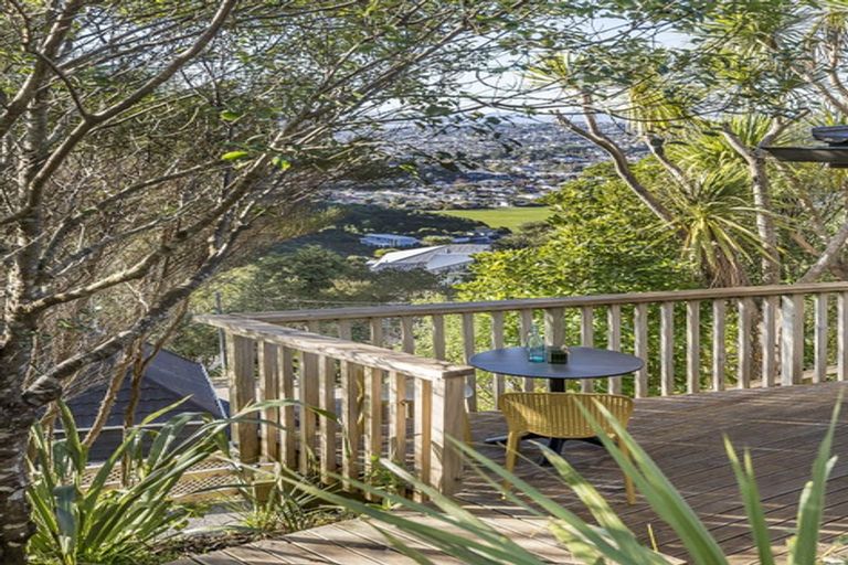 Photo of property in 127b Makara Road, Karori, Wellington, 6012