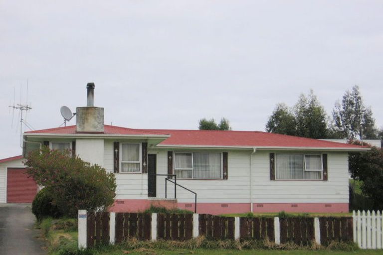 Photo of property in 6 Reeve Street, Foxton, 4814