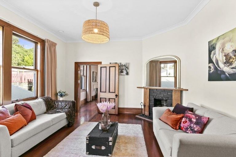 Photo of property in 80 Rolleston Street, Mount Cook, Wellington, 6021