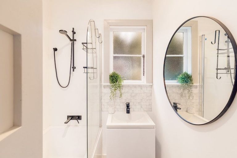 Photo of property in 19 Sewell Street, Linwood, Christchurch, 8062