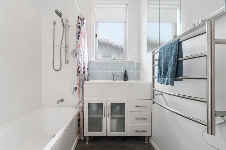 Photo of property in 66 Kingswood Road, Brookfield, Tauranga, 3110