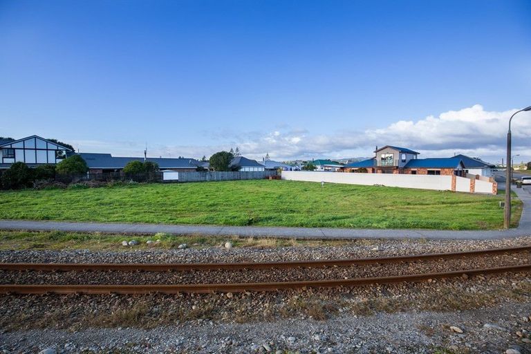 Photo of property in 8 Fitzherbert Street, Hokitika, 7810