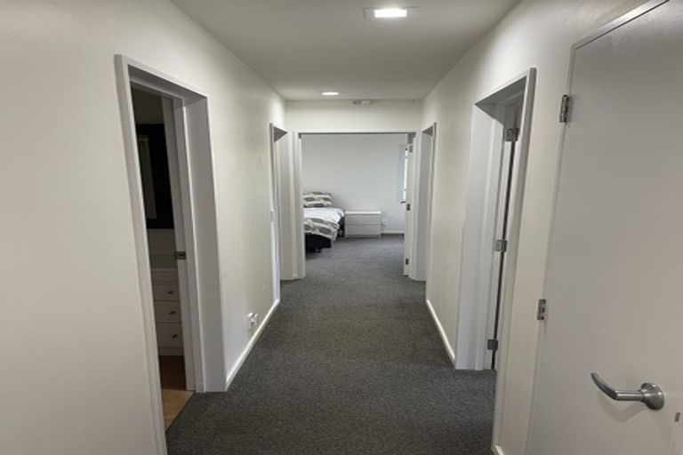 Photo of property in 1/4 Richards Avenue, Forrest Hill, Auckland, 0620
