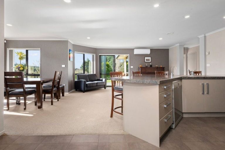 Photo of property in 174c Lund Road, Aongatete, 3178