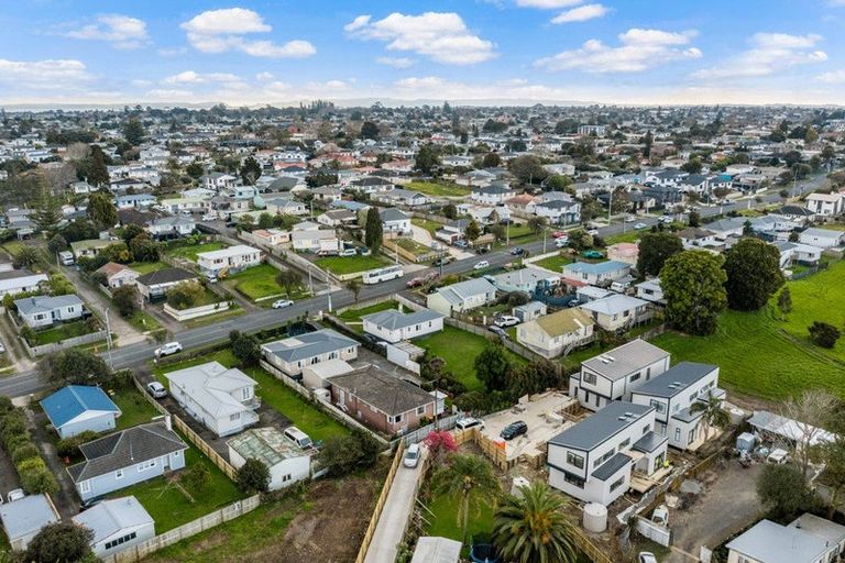 Photo of property in 11a Christmas Road, Manurewa, Auckland, 2102