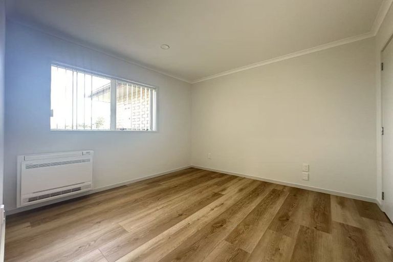 Photo of property in 66 Fairview Avenue, Fairview Heights, Auckland, 0632