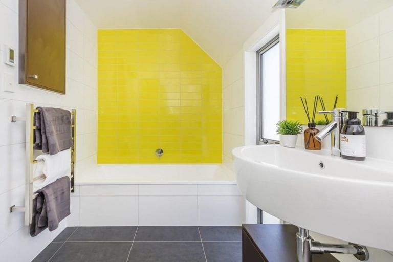 Photo of property in 97 Inglis Street, Seatoun, Wellington, 6022