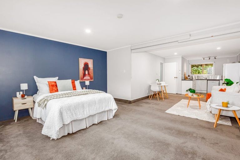 Photo of property in 8 Rydal Place, Southgate, Wellington, 6023