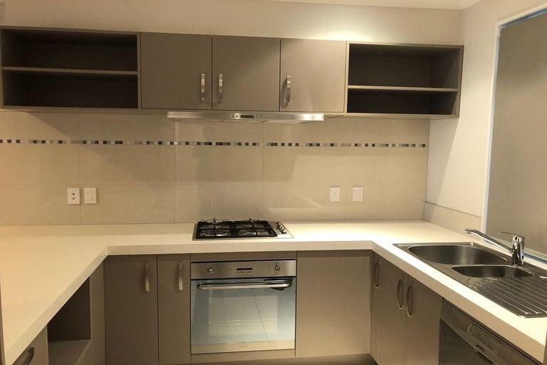Photo of property in 96 Flat Bush School Road, Flat Bush, Auckland, 2019