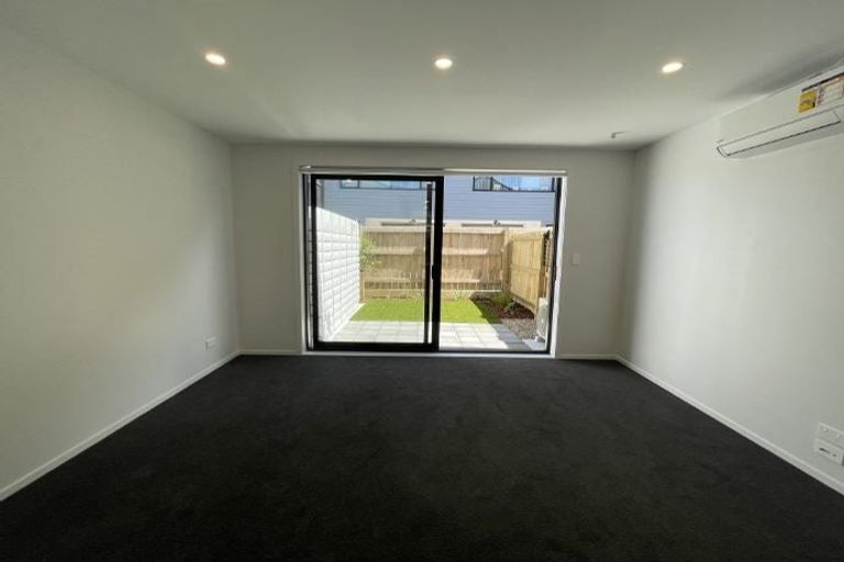 Photo of property in 14/3234 Great North Road, New Lynn, Auckland, 0600