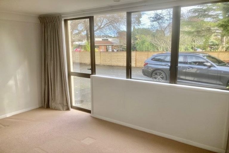 Photo of property in 8b Fiesta Grove, Raumati Beach, Paraparaumu, 5032