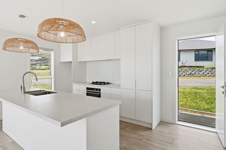 Photo of property in 34 Eagles Way, Cable Bay, 0420
