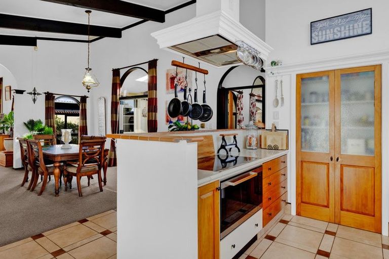 Photo of property in 15 Kowhai Street, Hawera, 4610