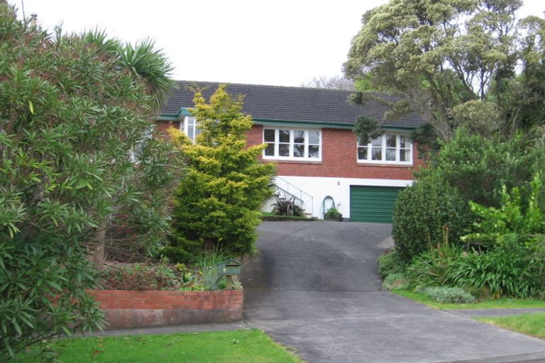 Photo of property in 9 Porter Crescent, Helensville, 0800