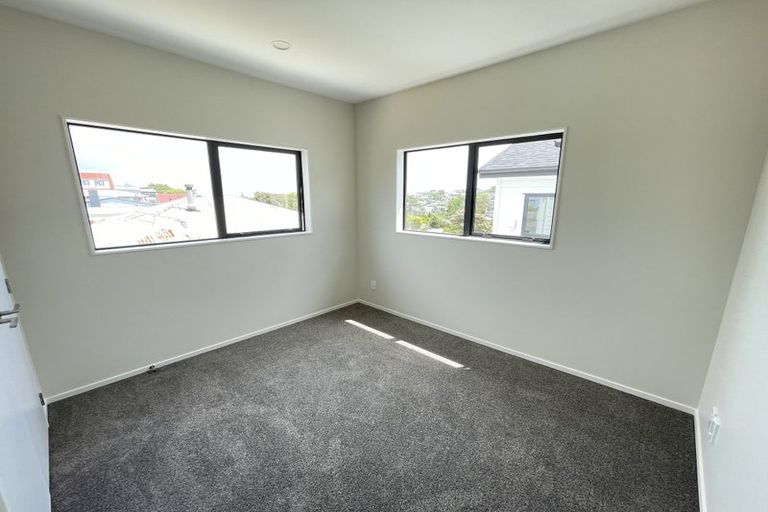 Photo of property in 133d Arran Road, Browns Bay, Auckland, 0630