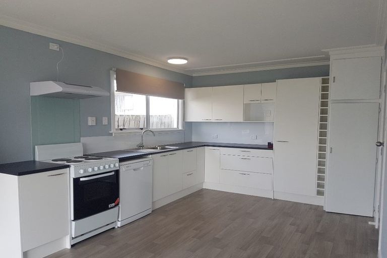 Photo of property in 69 Govett Avenue, Frankleigh Park, New Plymouth, 4310