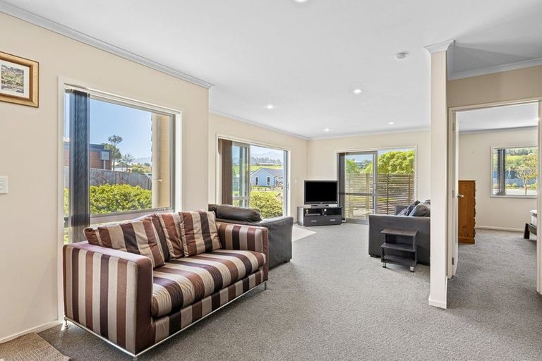 Photo of property in 3 Mcrae Gardens, Kaikoura Flat, Kaikoura, 7371