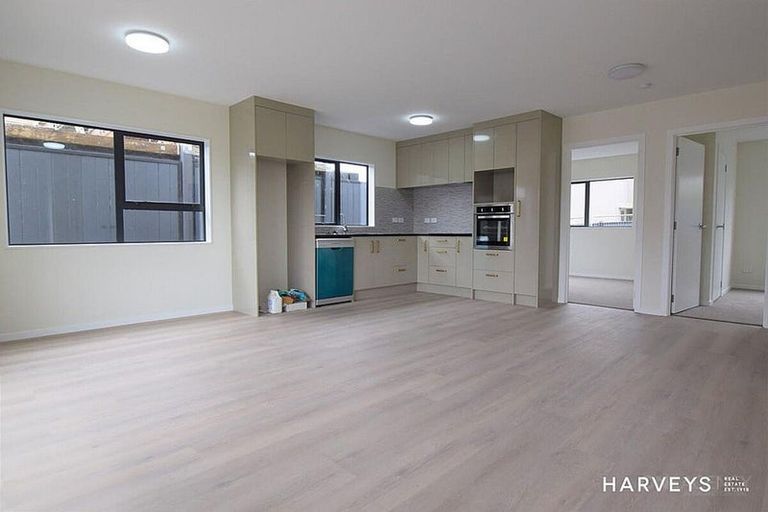 Photo of property in 12 Pleasant Road, Glen Eden, Auckland, 0602