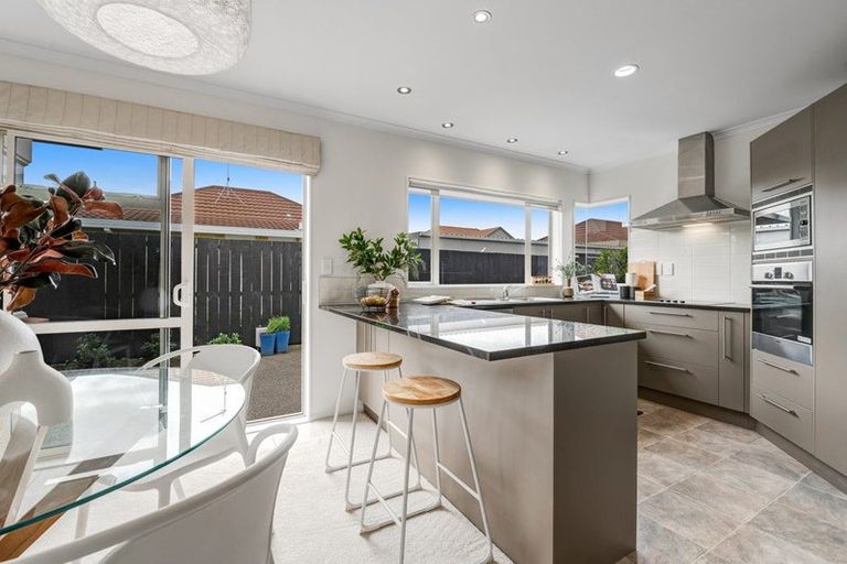 Photo of property in 12a Pine Road, Orewa, 0931