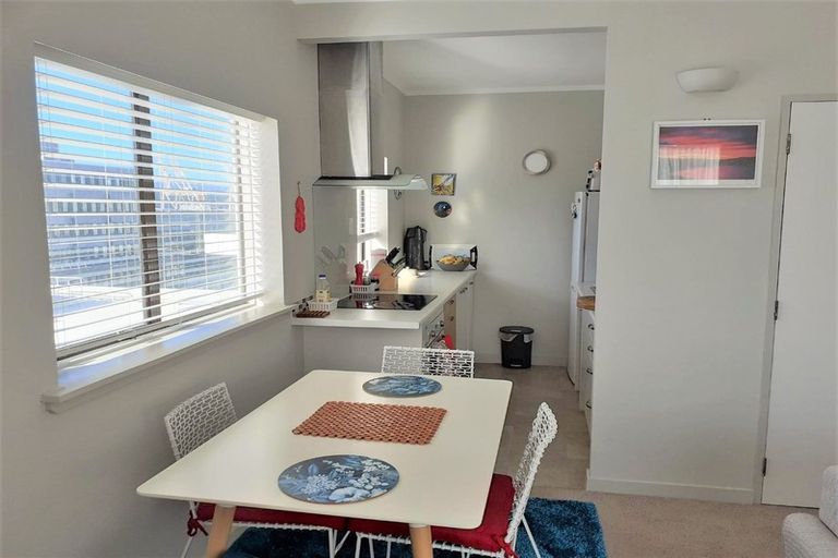 Photo of property in Hobson Court Flats, 54/70u Hobson Street, Thorndon, Wellington, 6011