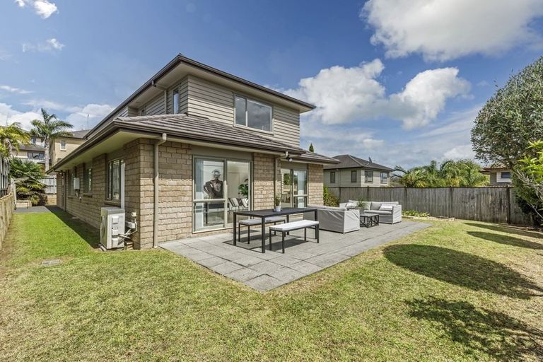 Photo of property in 38 Oakway Drive, Schnapper Rock, Auckland, 0632