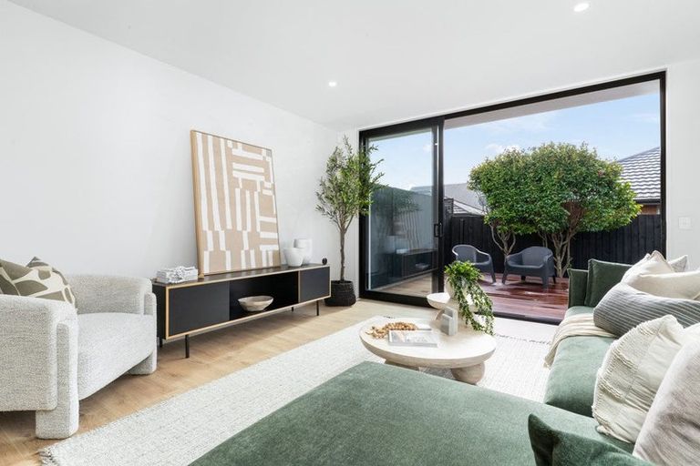Photo of property in 3/27 Division Street, Riccarton, Christchurch, 8041