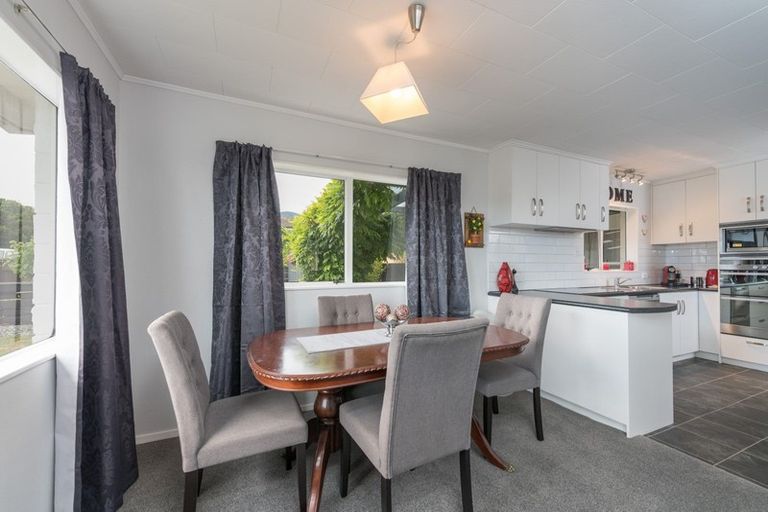 Photo of property in 6 Jellicoe Avenue, Stoke, Nelson, 7011