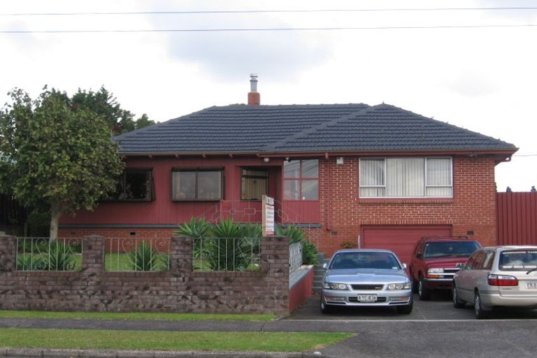 Photo of property in 103 Mcleod Road, Te Atatu South, Auckland, 0610