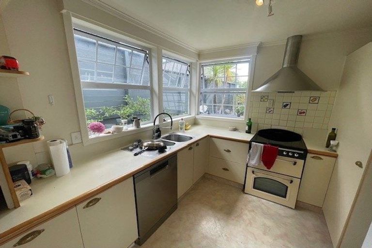 Photo of property in 63a Castor Road, Castor Bay, Auckland, 0620
