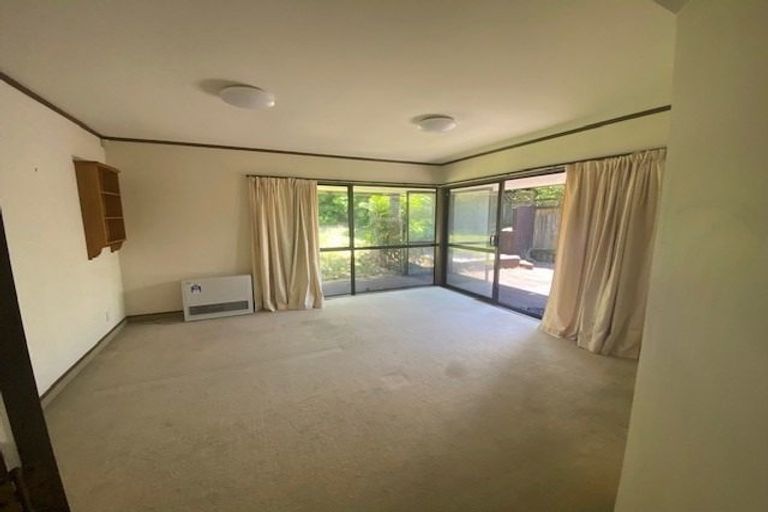Photo of property in 3 Aintree Grove, Churton Park, Wellington, 6037