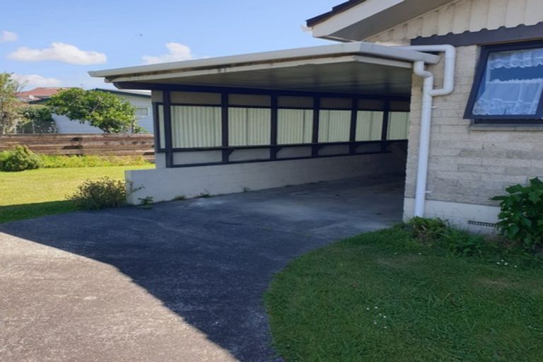 Photo of property in 8b Kent Street, Waiuku, 2123