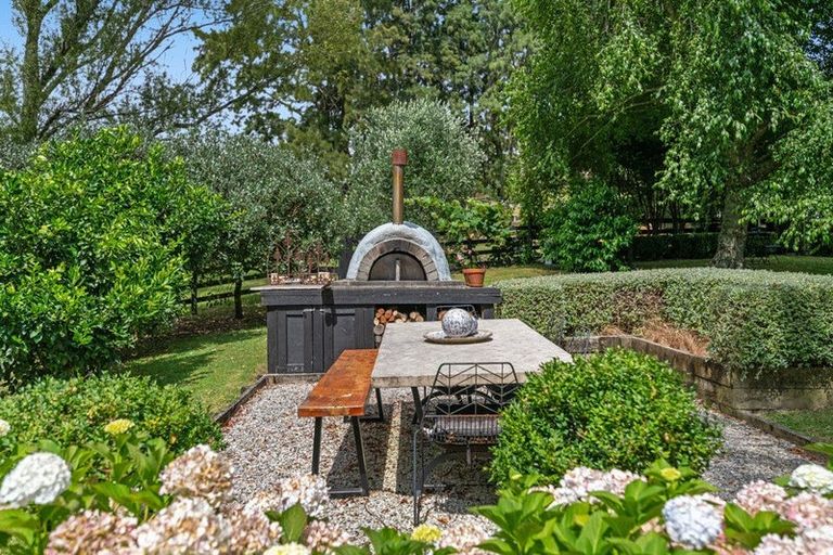 Photo of property in 414 Kaipara Coast Highway, Helensville, Kaukapakapa, 0871