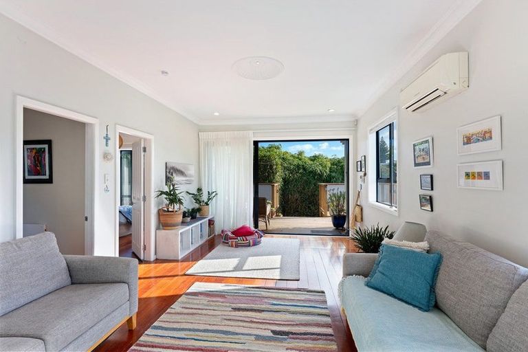 Photo of property in 61 Tennis Court Road, Raumati South, Paraparaumu, 5032