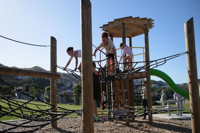 Photo of property in 60 Rochdale Drive, Churton Park, Wellington, 6037