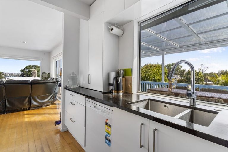 Photo of property in 47 Huka Road, Birkenhead, Auckland, 0626