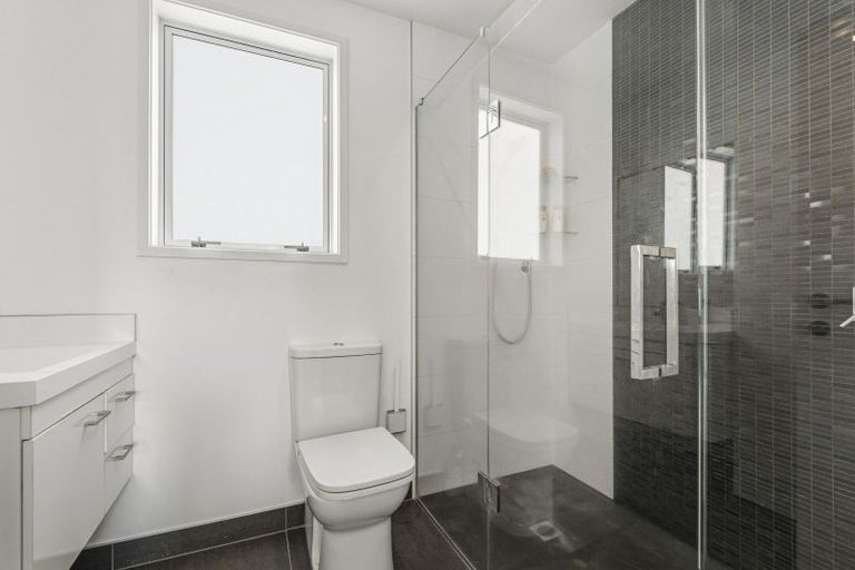 Photo of property in 25 Coutts Street, Papamoa Beach, Papamoa, 3118