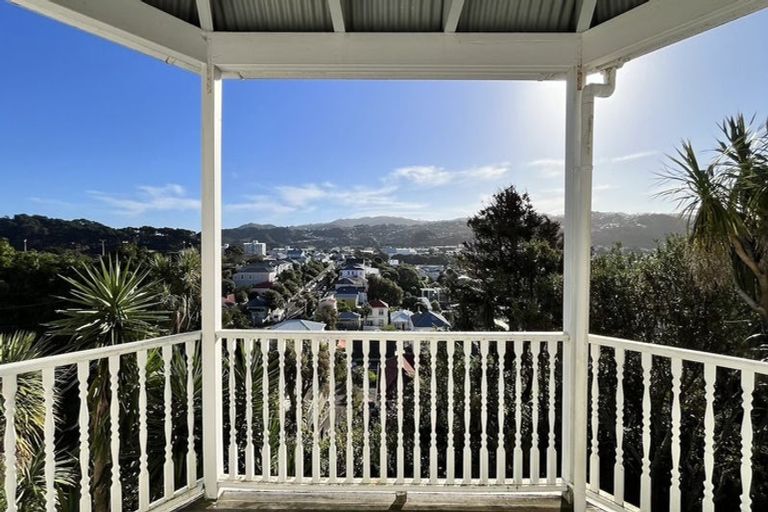 Photo of property in 37 Lawrence Street, Newtown, Wellington, 6021