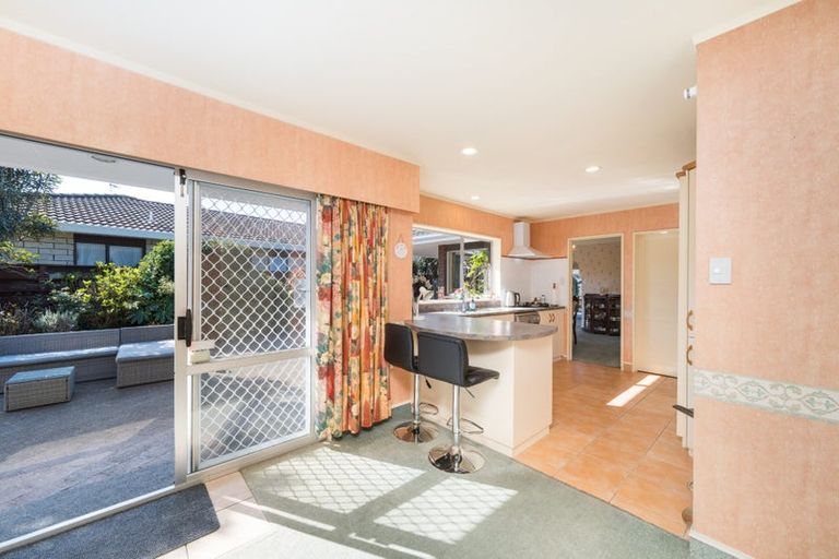 Photo of property in 54 Pencarrow Street, Highbury, Palmerston North, 4412