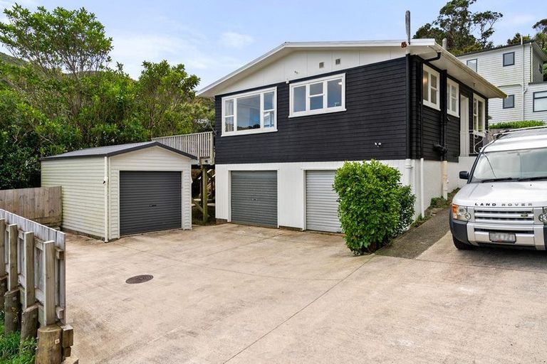 Photo of property in 5 Chaucer Way, Karori, Wellington, 6012