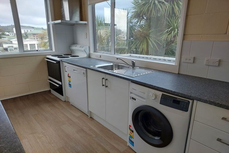 Photo of property in Carillion/the Knoll, 33 Thompson Street, Mount Cook, Wellington, 6011