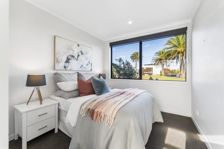 Photo of property in 284 Hobsonville Point Road, Hobsonville, Auckland, 0616