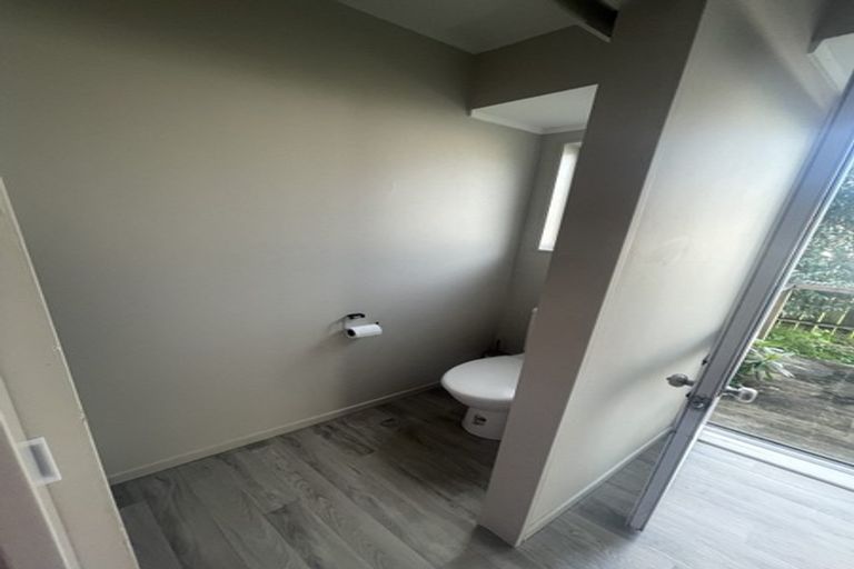 Photo of property in 28/24 Eastglen Road, Glen Eden, Auckland, 0602