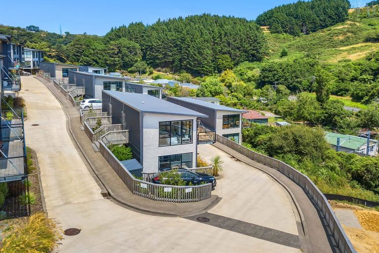 Photo of property in 4 William Earp Place, Tawa, Wellington, 5028