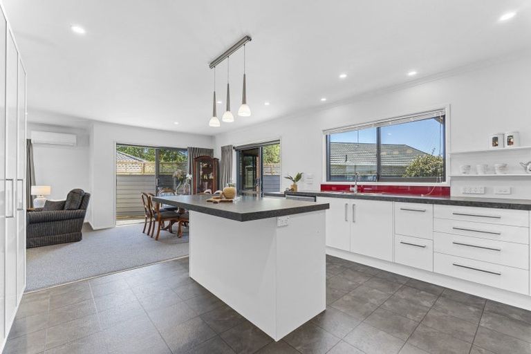 Photo of property in 271a Carrington Street, Vogeltown, New Plymouth, 4310