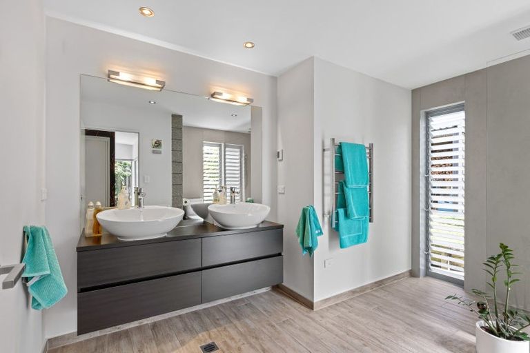 Photo of property in 5 Pebble Brook Road, Waitoki, Silverdale, 0994