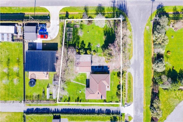 Photo of property in 35 Bell Street, Otane, 4202