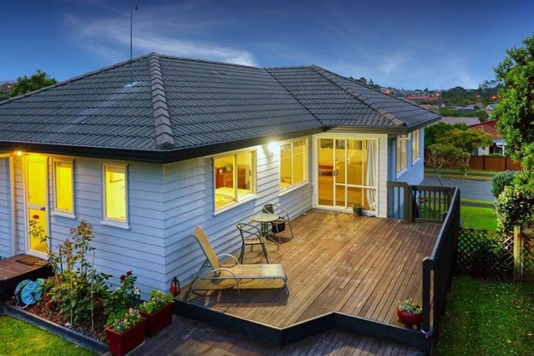 Photo of property in 4 Gala Place, Henderson, Auckland, 0612