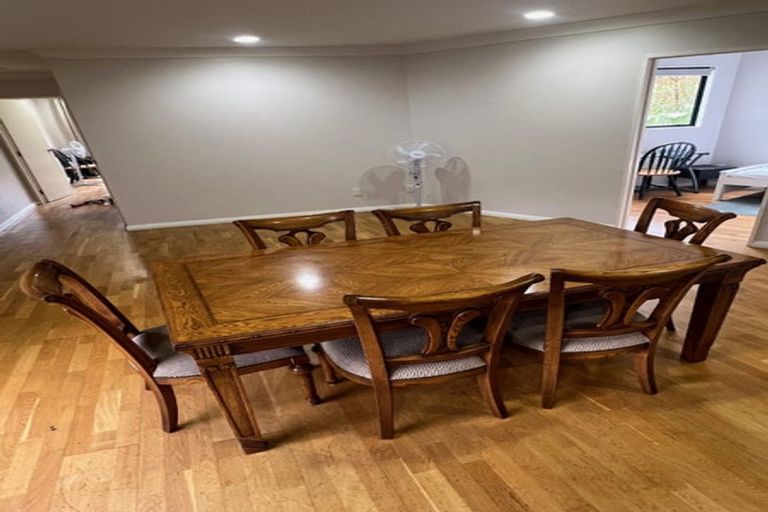 Photo of property in 6 David Beattie Place, Chatswood, Auckland, 0626