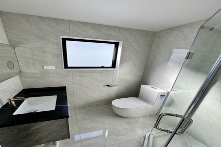 Photo of property in 25b Jandell Crescent, Bucklands Beach, Auckland, 2014